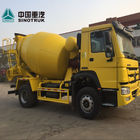 Camion concreto giallo della betoniera dell'attrezzatura per l'edilizia 6x4 8m3 con la pompa a caricamento automatico