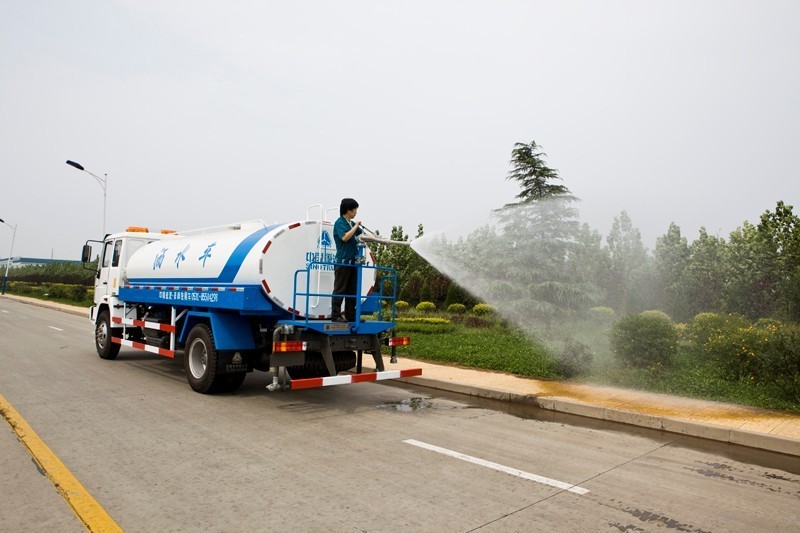 336 camion del contenitore dell'acqua di HP 8x4/velocità massima commerciale dell'autocisterna 75km/H