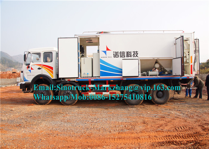 Estrazione mineraria pesante che schiaccia il camion dell'emulsione del ANFO dell'attrezzatura con il telaio di HOWO 8x4