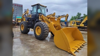 Escavatore XE200D: potenza e velocità per lavori pesanti