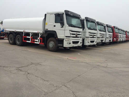 SINOTRUK HOWO 28000L RHD Camione cisterna 8x4 6x4 12 pneumatici