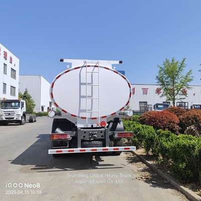 Sinotruk HOWO 6X4 20000 L 25000 L Cargo petroliero Camion petrolifero Camion cisterna di combustibile