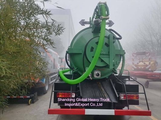 HOWO 371HP 6*4 Camion aspiratore di acque reflue in condizioni nuove per una raccolta efficiente