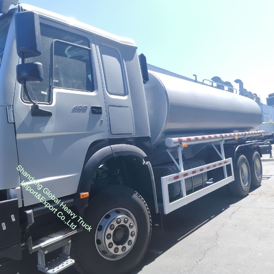 HOWO Cisterna dell'acqua Sinotruck HOWO 6*4 Cisterna degli sprinkler 20000 litri Cisterna dell'acqua in vendita