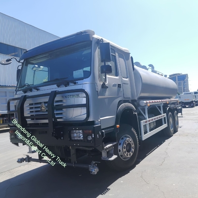 HOWO Cisterna dell'acqua Sinotruck HOWO 6*4 Cisterna degli sprinkler 20000 litri Cisterna dell'acqua in vendita