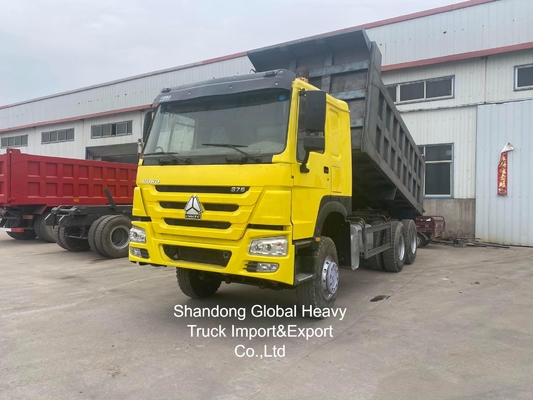 Camion usato HOWO 8X4 / 6X4 Camion spazzatura Sinotruk Tipper 10 ruota 50 tonnellate Camion usato Camion spazzatura
