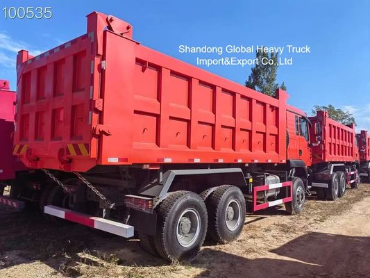 Autocarro con cassone ribaltabile Howo 8x4 con motore da 371 CV per carico utile di 40-60 tonnellate e corpo minerario rinforzato