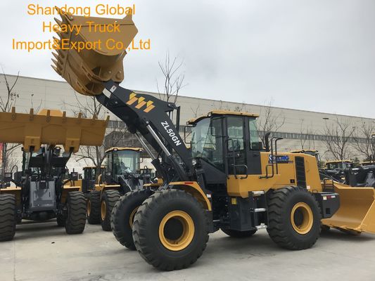 XCMG XC958 Pala gommata da 5,5 tonnellate con benna da 3,2 m³ e potenza motore di 162 kW
