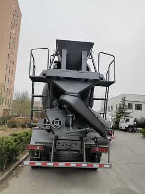 Camion per cemento ad alta efficienza 6X4 12cubo HOWO Camion per miscelazione di calcestruzzo usato