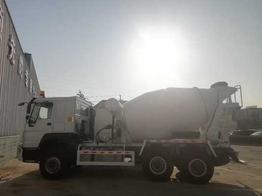 HOWO Sinotruk 10 Cbm 6X4 Concrete Mixer Truck con 380 CV di potenza massima per il trasporto pesante