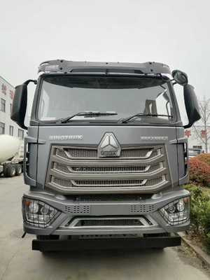 HOWO NX Lightweight Mixer Truck with 25T Payload and 300-400hp Maximum Horsepower for Construction Projects