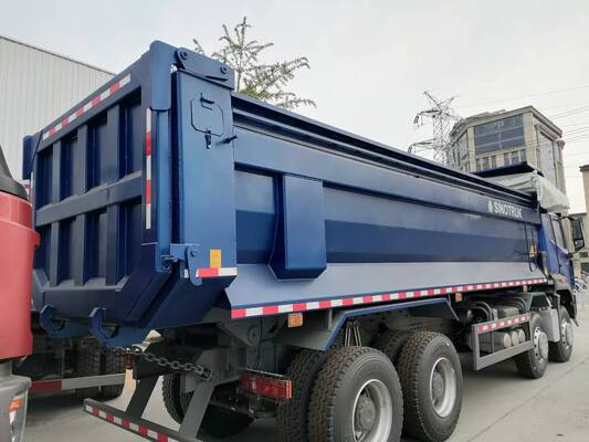 Autobetoniere usate HOWO da 10cbm, pompa per calcestruzzo, betoniera