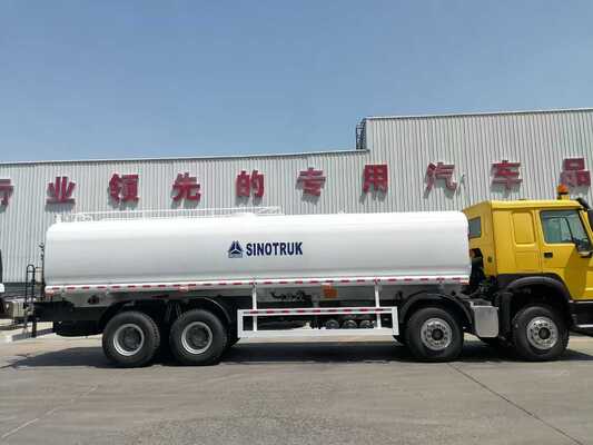 Sinotruk HOWO Nuova fabbrica usata 4X2 6X4 8X4 300HP 380HP 400HP 10cubi 20cubi 30cubi Cisterna idrica Cisterna camion