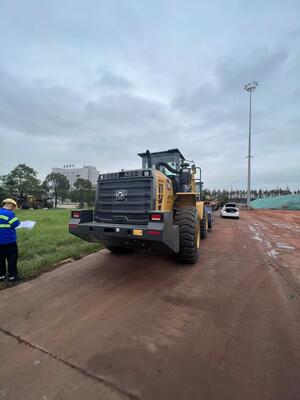 Pala gommata XCMG XC958 classe 5.8 -6 tonnellate con potenza nominale di 162 kW e capacità benna di 1,9 m³