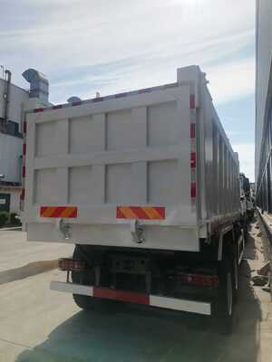 Autocarro robusto usato Sinotruk HOWO Nx 440HP 6X4 per esigenze gravose