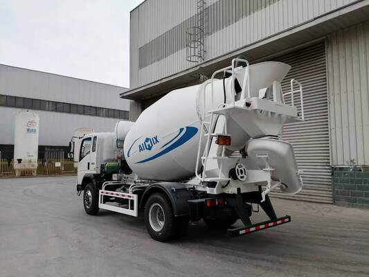 Usato HOWO Sinotruk 4x2 Concrete Mixer Truck con tamburo da 6m3 per la costruzione urbana