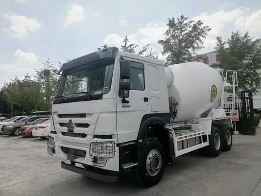 Buon Prezzo Sinotruk HOWO 10cbm/6*4/Costruzione Miscelazione/Veicoli/7000litri Camion Miscelatore Cemento/Calcestruzzo Mobile
