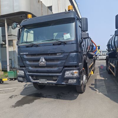 Camion di aspirazione delle acque reflue sottovuoto COMEO 15CBM con ruota motrice 6*4 e potenza 251-350 CV per la pulizia delle fosse settiche