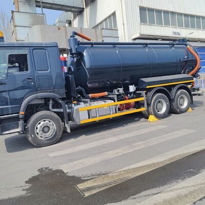 HOWO 15CBM Camion aspiratore aspiratore di acque reflue a vuoto con tipo di azionamento 6×4 e potenza del motore di 266 CV per la pulizia dei rifiuti municipali e industriali