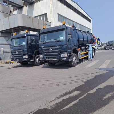 HOWO 15CBM Camion aspiratore aspiratore per fognature con tipo di azionamento 6×4 e scarico idraulico a ribaltamento per la pulizia delle cisterne settiche