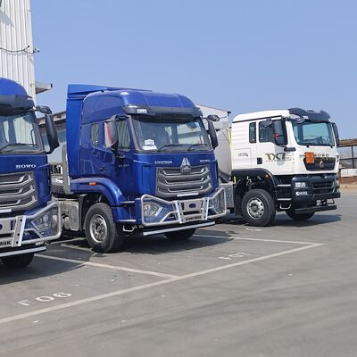 HOWO NX Camionettore con ruota motrice 6×4 motore diesel pesante e cabina a tetto alto per il trasporto minerario e merci a lunga distanza