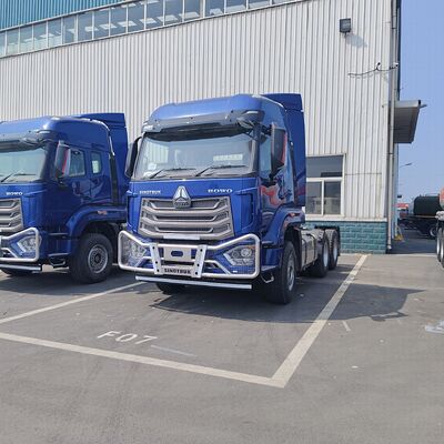 Camion trattore Howo NX 6×4 con motore da 380 CV e telaio per carichi pesanti per il trasporto di carichi pesanti