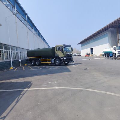 HOWO TX 6×4 camion serbatoio dell'acqua con carico utile Euro 2 standard di emissioni 20T e 6×4 ruota motrice per la pulizia stradale