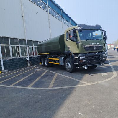 HOWO TX 6×4 camion serbatoio dell'acqua con carico utile di 20 t e standard di emissione Euro 2 per il controllo della polvere stradale