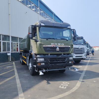 HOWO TX 6×4 camion serbatoio dell'acqua con carico utile 20T per la soppressione della polvere stradale e pulizia municipale
