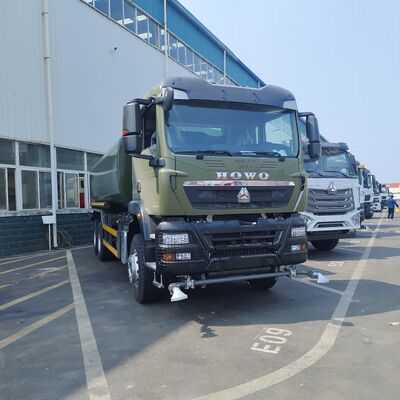 HOWO TX 6×4 camion serbatoio dell'acqua con carico utile Euro 2 standard di emissioni 20T e 6×4 ruota motrice per la pulizia stradale