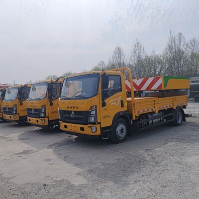 HOWO 4×2 Crash Cushion Truck con assorbimento di energia ad alte prestazioni e design di sostituzione modulare per la sicurezza stradale