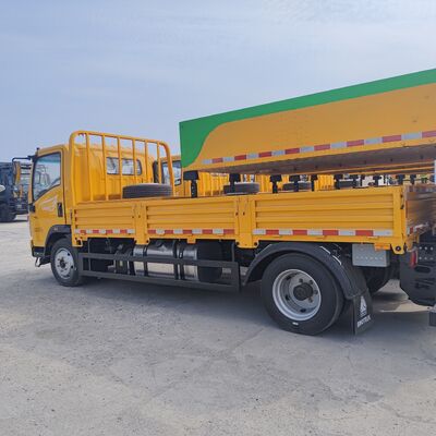 HOWO 4×2 Crash Cushion Truck con assorbimento di energia ad alte prestazioni e design di sostituzione modulare per la sicurezza stradale