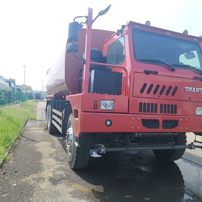 Camion pesante Shantui 6×4 con 20 tonnellate di carico utile e serbatoio in acciaio al carbonio