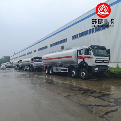 Autocisterna per carburante diesel Beiben 8×8 da 35000L con telaio Heavy Duty Off Road per aree minerarie del Congo