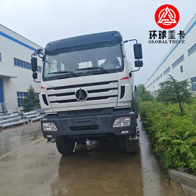 Autocisterna per carburante diesel Beiben 8×8 da 35000L con telaio Heavy Duty Off Road per aree minerarie del Congo