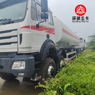 Autocisterna per carburante Beiben 8x8 da 35000L per impieghi gravosi fuoristrada per miniere del Congo