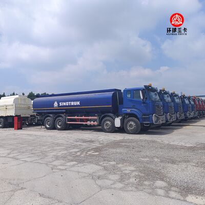 Autocisterna HOWO NX 8x4 da 30000L per il mercato della Tanzania
