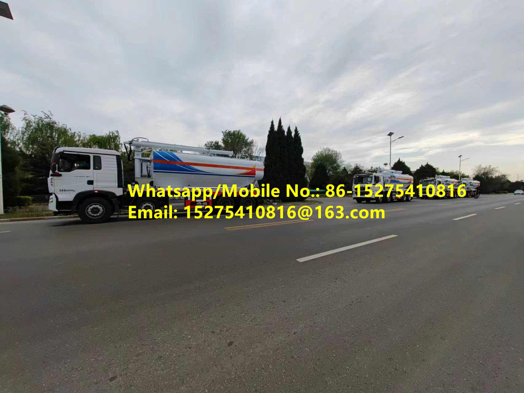 TREAD HOWO 15/20/25T BCLH-15 Esplosivo di ammonio granulare misto sul posto ANFO Emulsione di camion esplosivo mobile Unità di produzione Mongolia