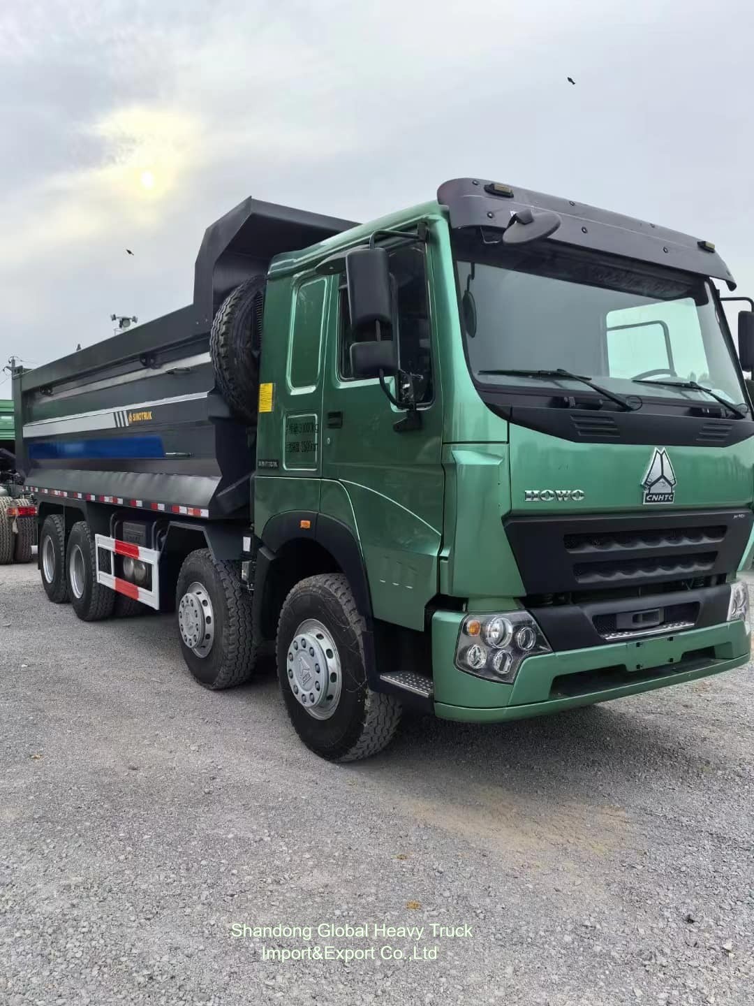Sinotruk HOWO 371HP-380HP 25t-100t Trasporto pesante usato camion di consegna elettrico 12 ruote