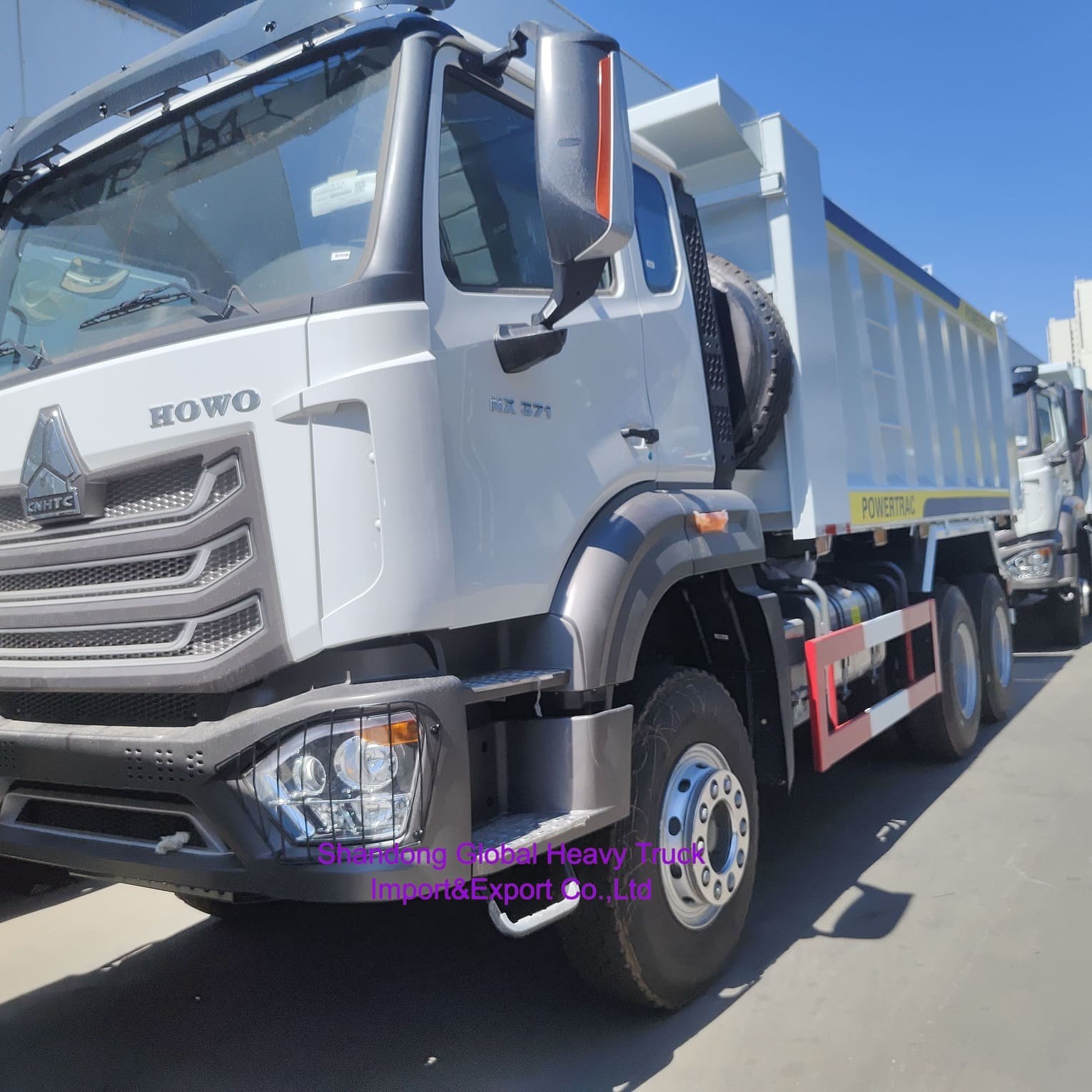 Sintruk Nx Tx Trasporto minerario Grande capacità di buona qualità HOWO Camion pesante