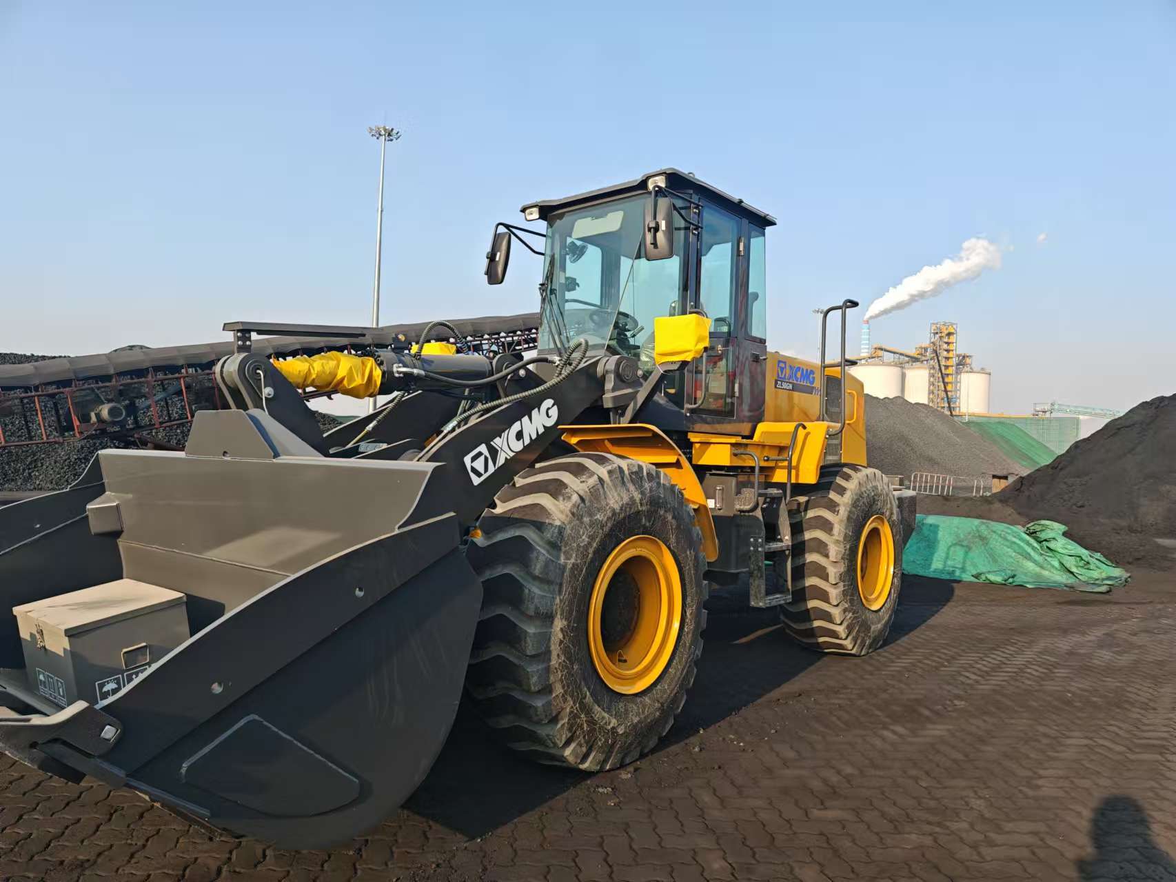 XCMG ZL50GN Wheel Loader con carico nominale di 5 T, motore da 162 kW e trasmissione idraulica per costruzioni pesanti