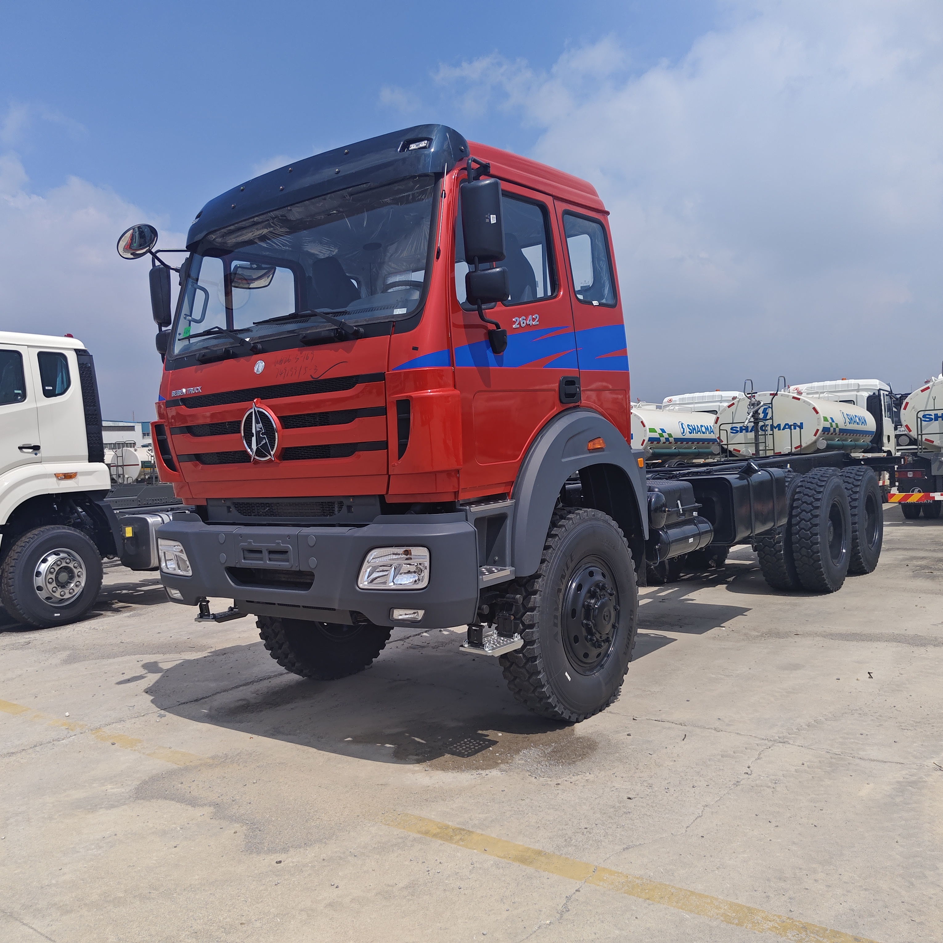 BEIBEN 2648 6×4 Heavy Duty Tractor Truck con motore WEICHAI da 480 CV e telaio con tecnologia Mercedes-Benz