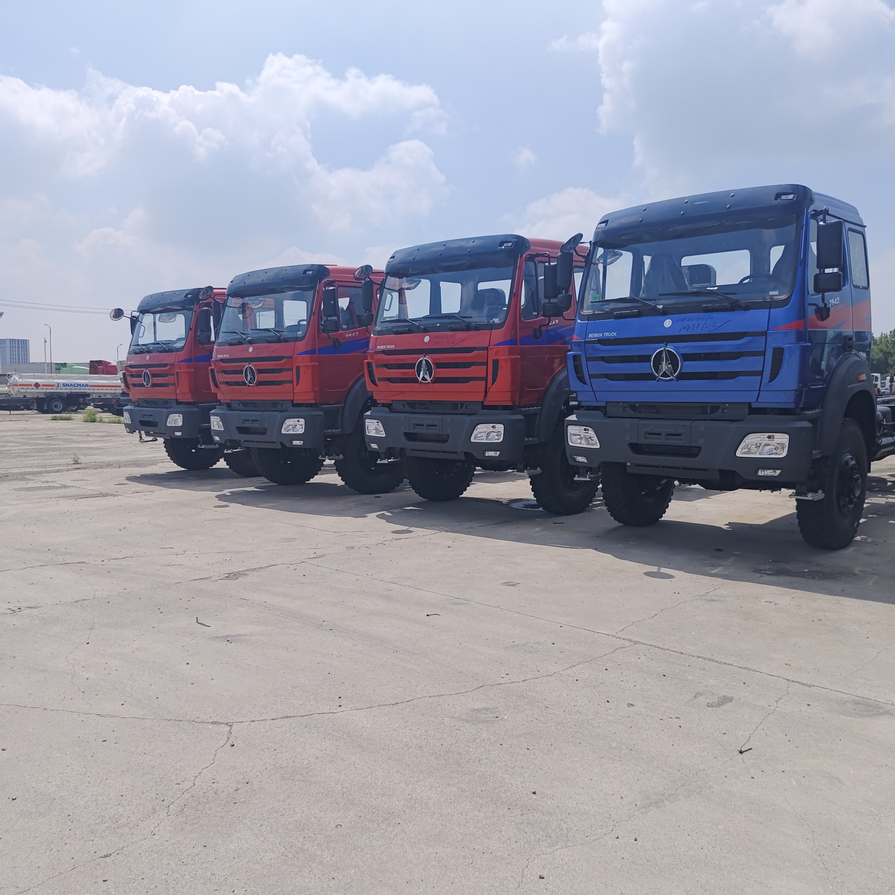 BEIBEN 2638 6×4 Trattore per carichi pesanti con motore WEICHAI da 380 CV e telaio con tecnologia Mercedes-Benz