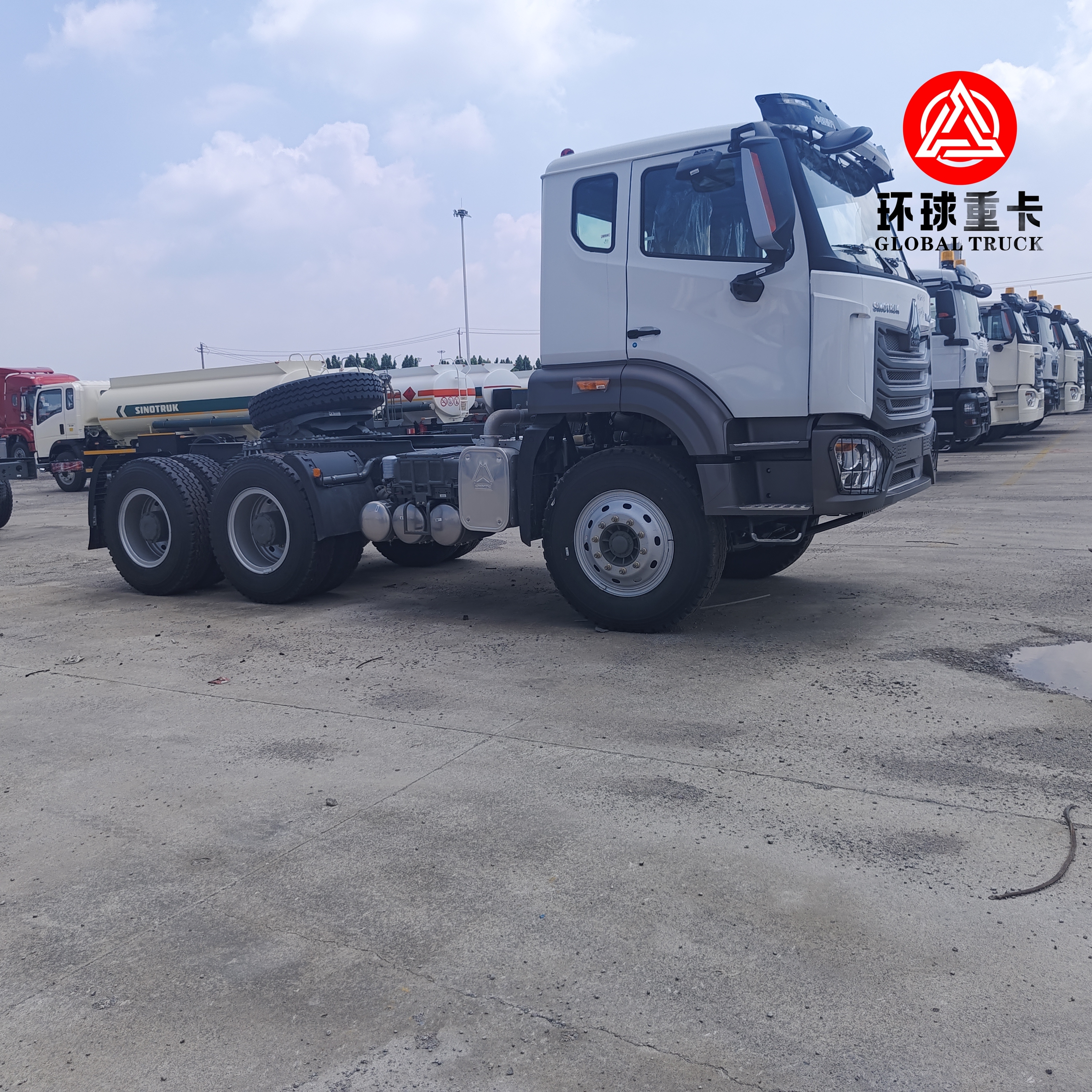 Sinotruk HOWO NX 6x4 Trattore Nuovo di Zecca 430HP Motrice Pesante per il Trasporto Merci